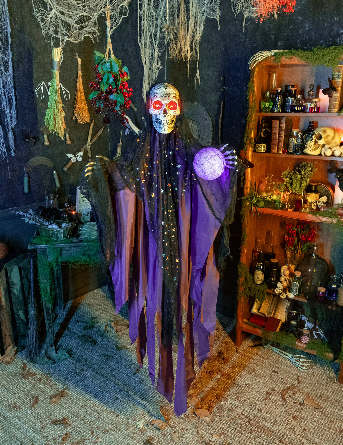 Mise en scène décorative du squelette de voyante