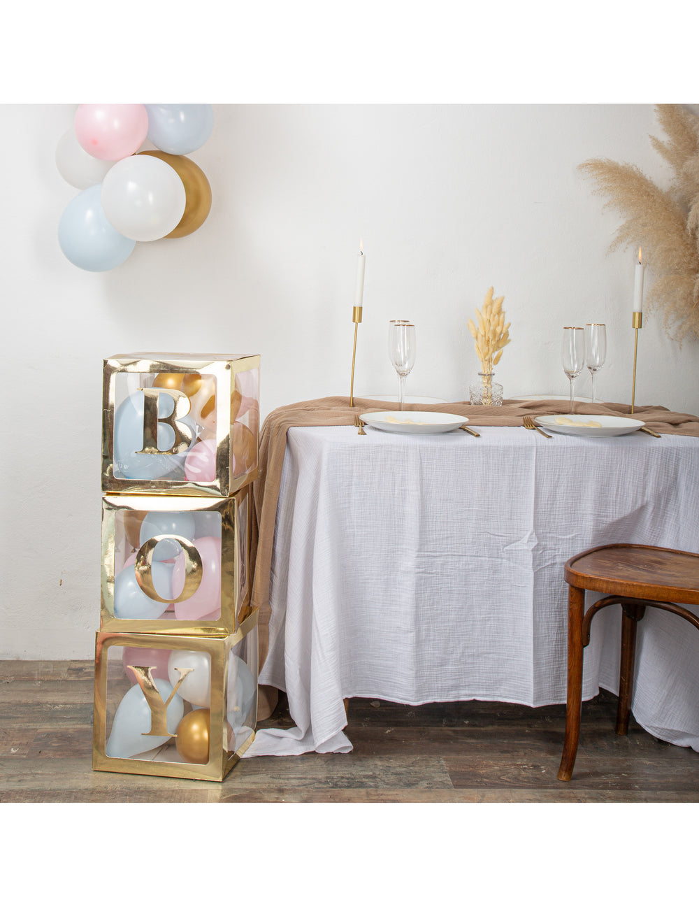 Mise en situation des stickers boy pour baby shower
