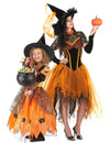 Dvojkostým oranžovej čarodejnice pre matku a dcéru na Halloween
