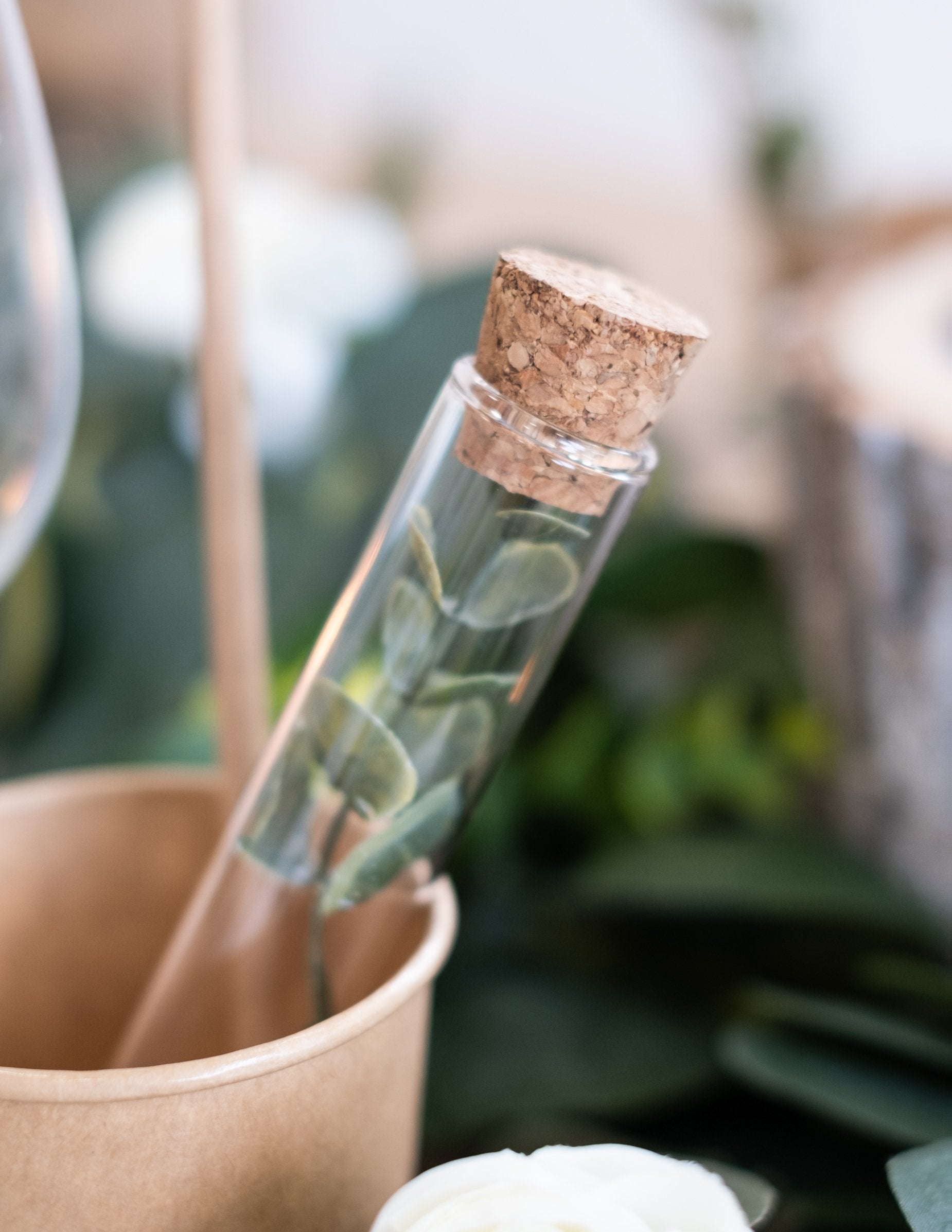 Detail korkového uzáveru sklenenej skúmavky na párty