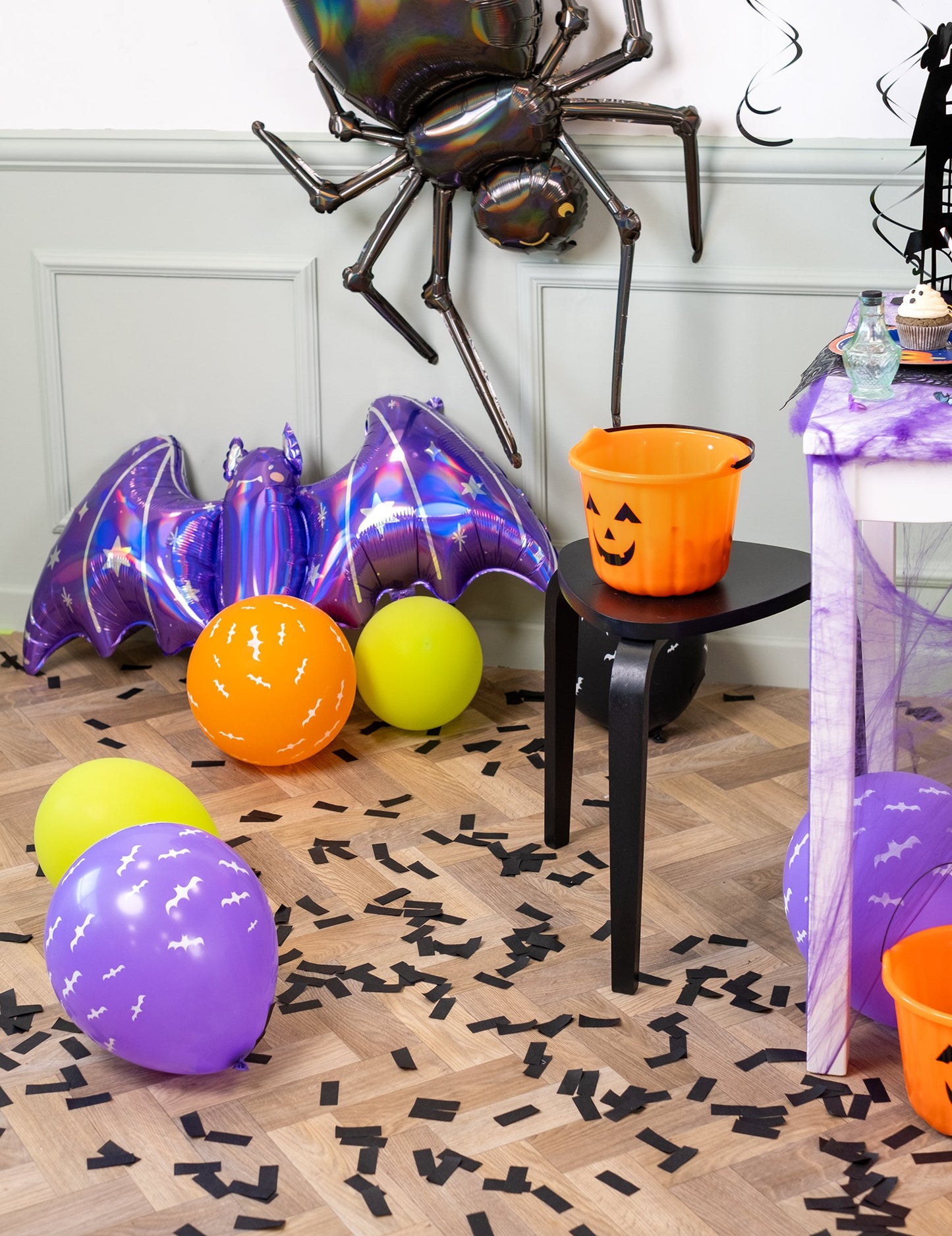 Čierny obdĺžnik obdĺžnikovej trubice 27 cm