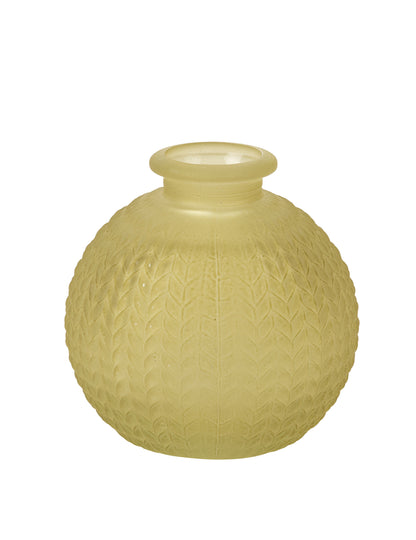 Váza z brúseného skla pistáciovej farby v bohémskom štýle