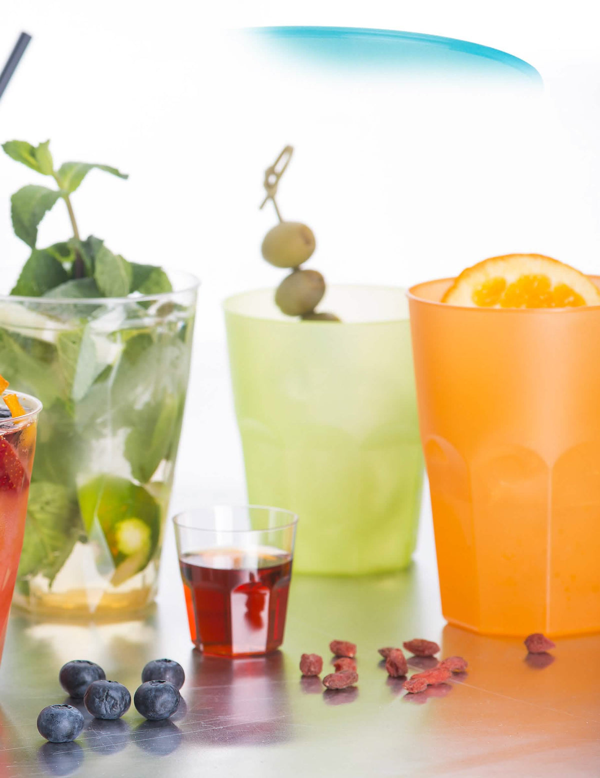 Mätne cocktailové poháre v anízovo zelenej farbe 42 cl