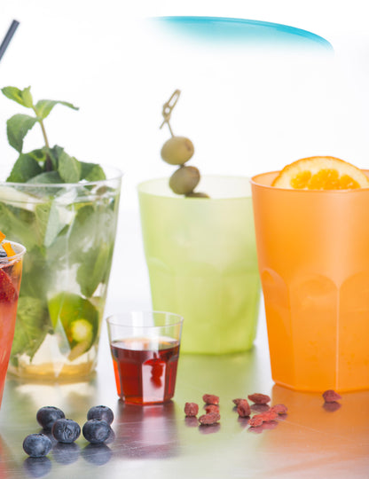 Mätne cocktailové poháre v anízovo zelenej farbe 42 cl